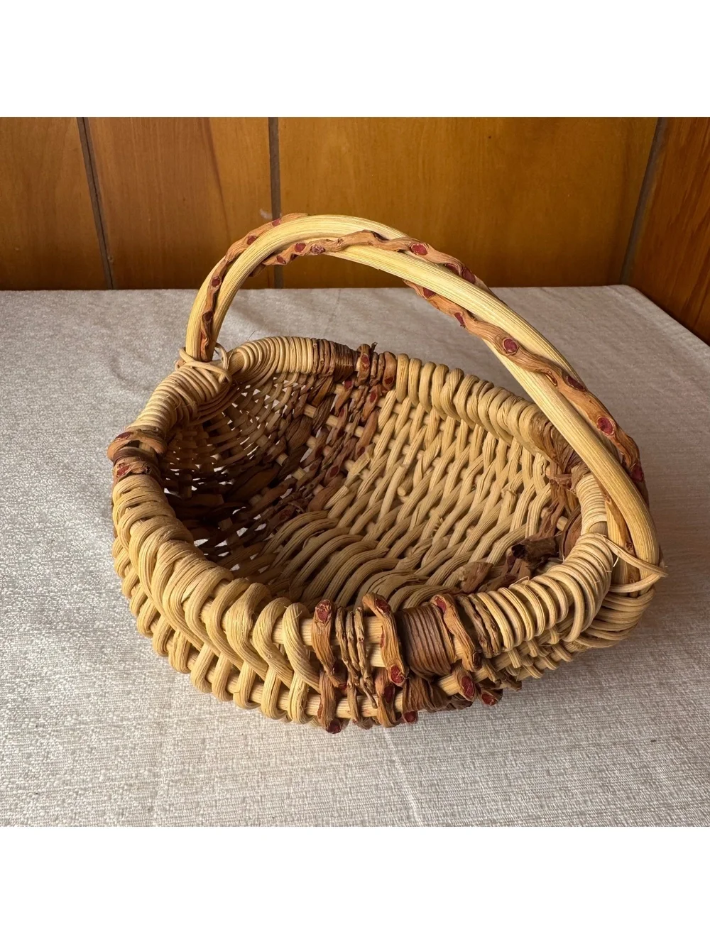 Vintage Handmade Butt Basket Woven Folk Art Decorative Basket With Handle